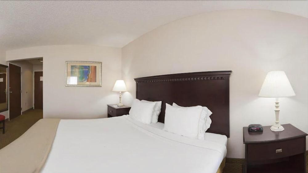 Holiday Inn Express Hotel & Suites Kinston By Ihg Ngoại thất bức ảnh