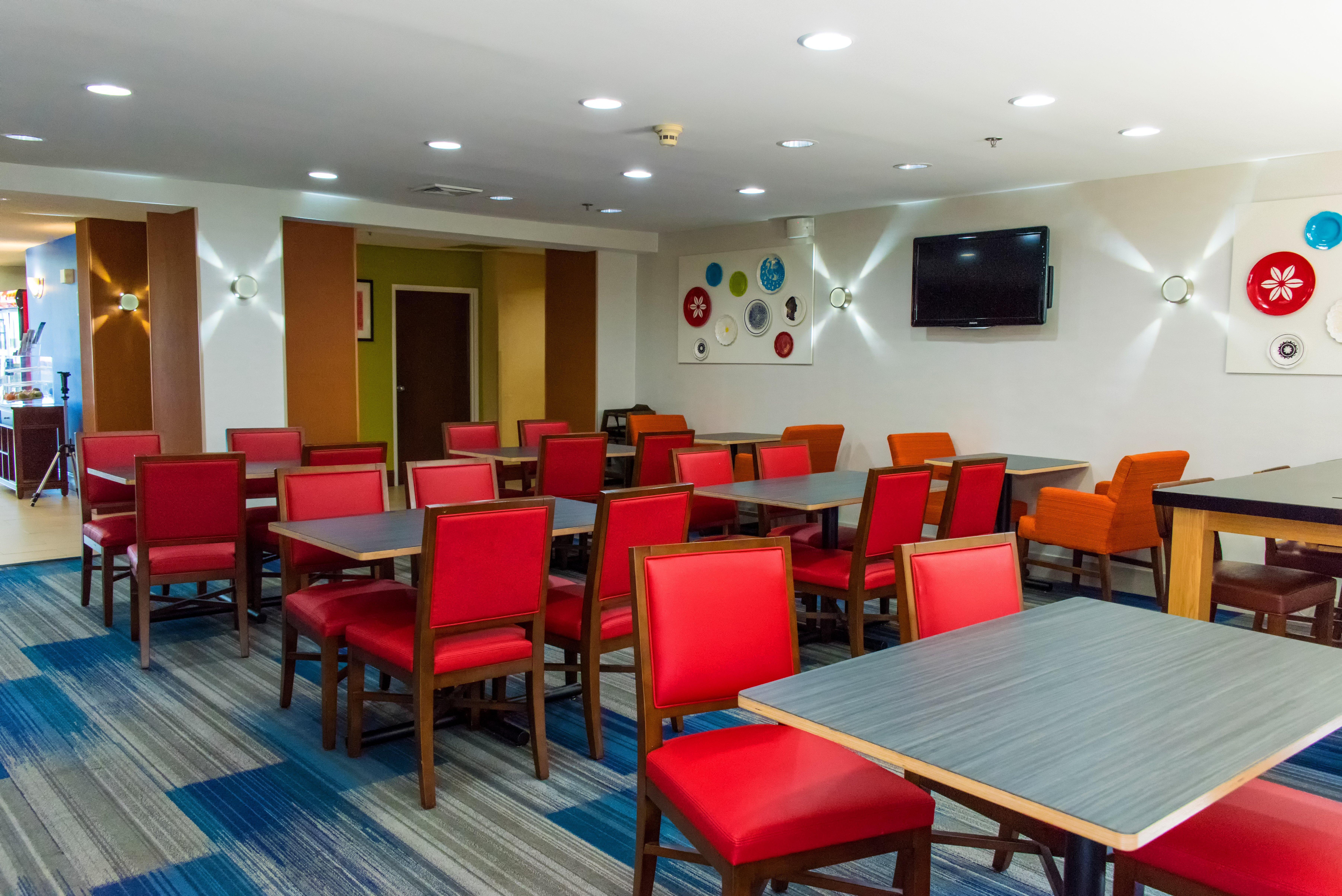 Holiday Inn Express Hotel & Suites Kinston By Ihg Ngoại thất bức ảnh
